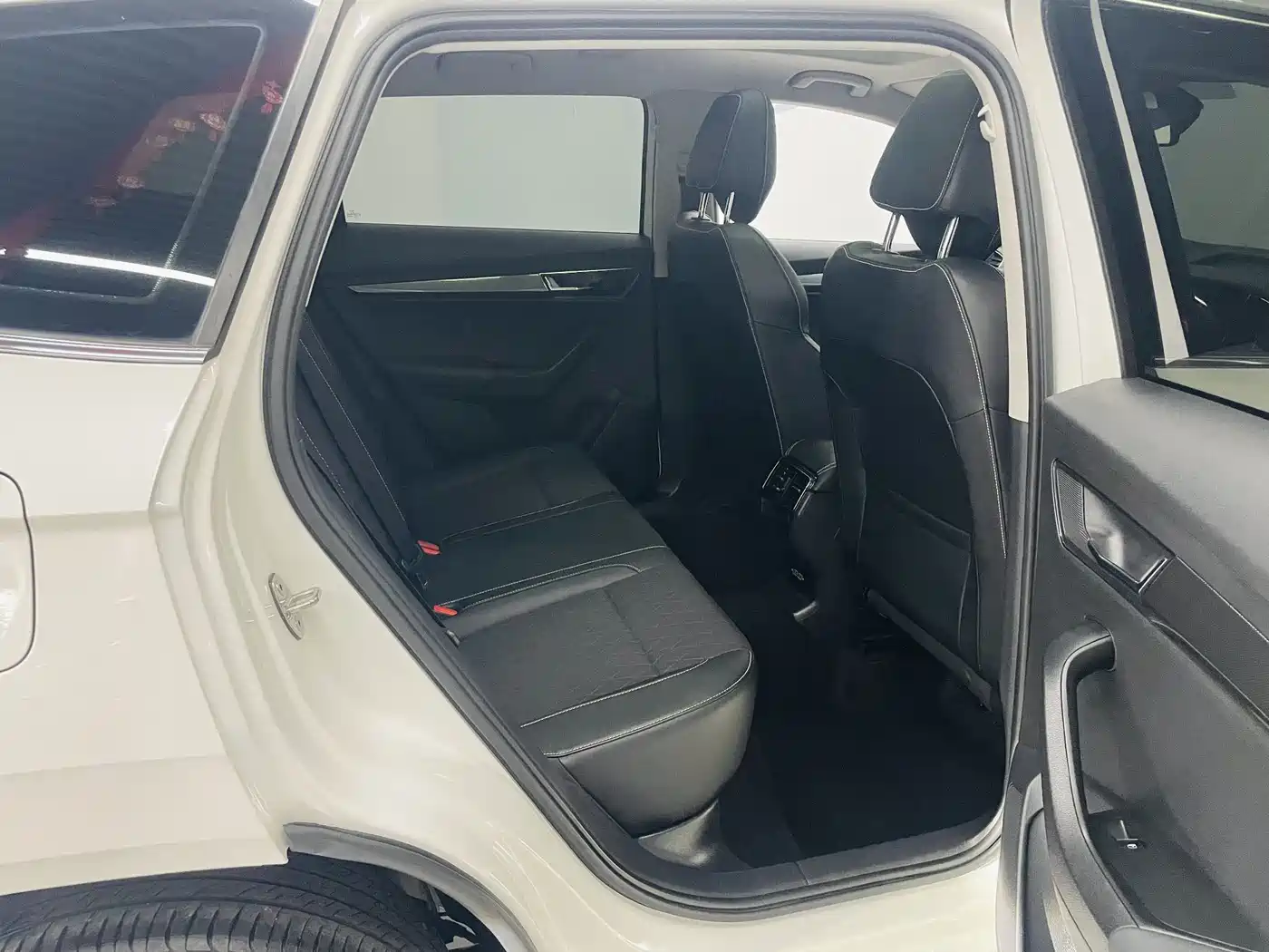 Škoda Karoq 2019 TSI280 Smart Drive Luxury Edition China VI фото 13