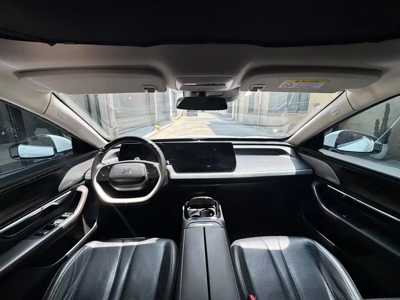 Фото 6 - XPeng P7