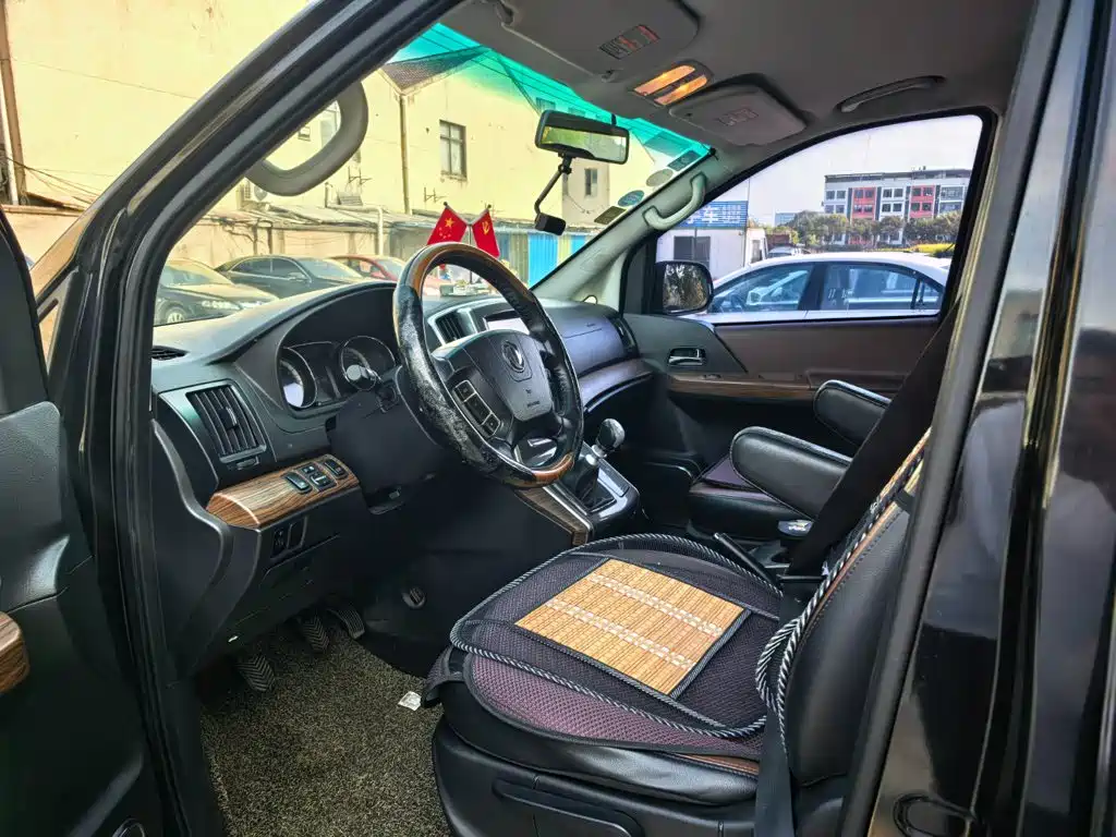 Dongfeng Fengxing Fengxing CM7 2016 2016 2.0T Manual Luxury