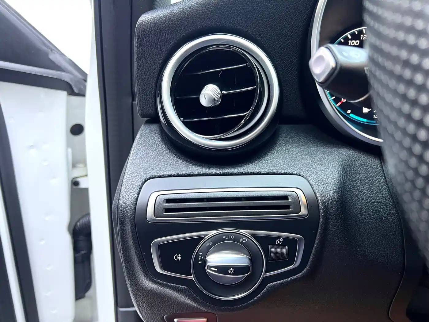 Mercedes-Benz C-Class 2020 Facelift C 260 Sport Version фото 13