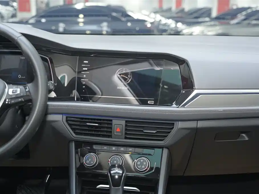 Volkswagen Sagitar 2021 200TSI DSG Comfort Smart Edition фото 18