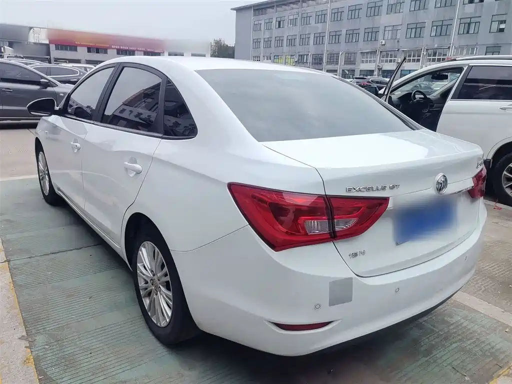 Buick Excelle 2017 15N Automatic Elite фото 5