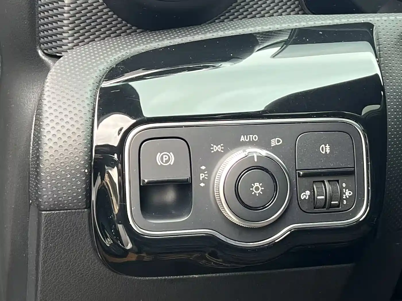 Mercedes-Benz A-Class 2021 A 180 L Sports Sedan фото 22
