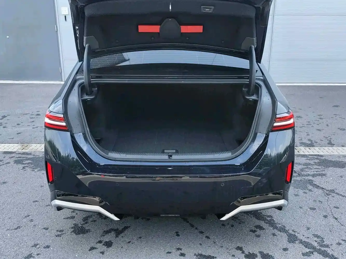 BMW i5 2026 2025 eDrive 35L M Sport Package