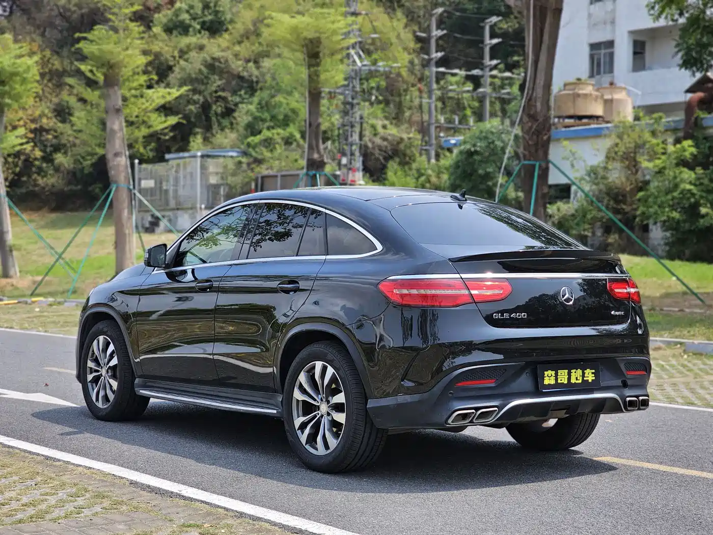 Mercedes-Benz GLE Coupe 2017 GLE 400 4MATIC Coupe SUV фото 4