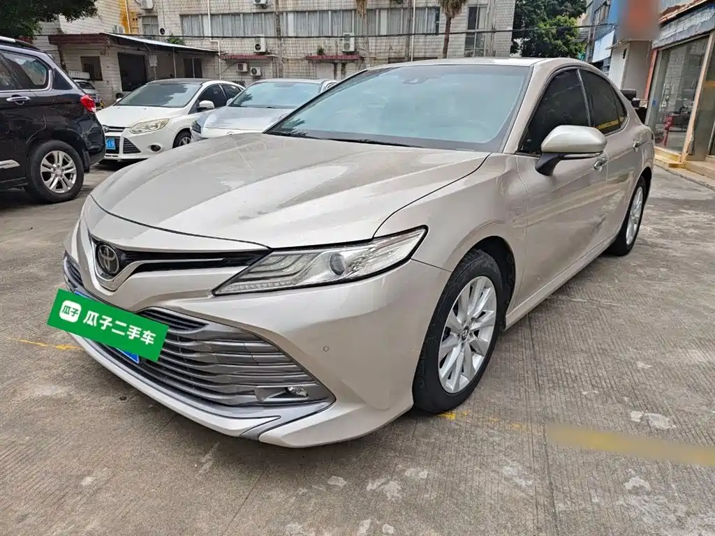 Toyota Camry 2019 Facelift 2.0G Luxury Edition фото 2
