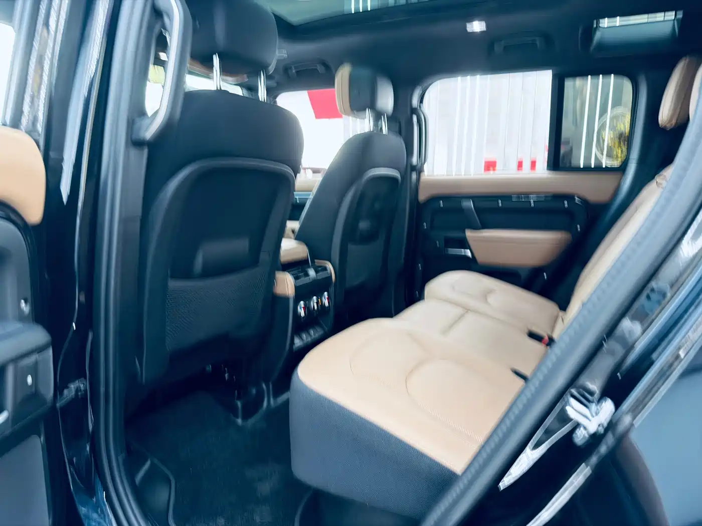 Land Rover Defender 2025 2025 110 3.0T P400 -Dynamic HSE