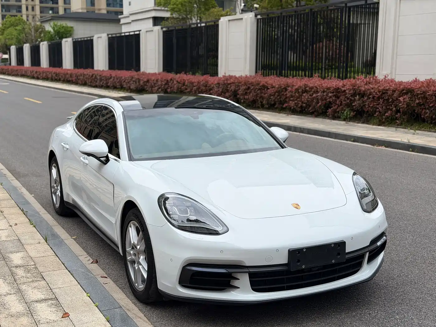 Porsche Panamera 2017 Panamera 3.0T фото 5
