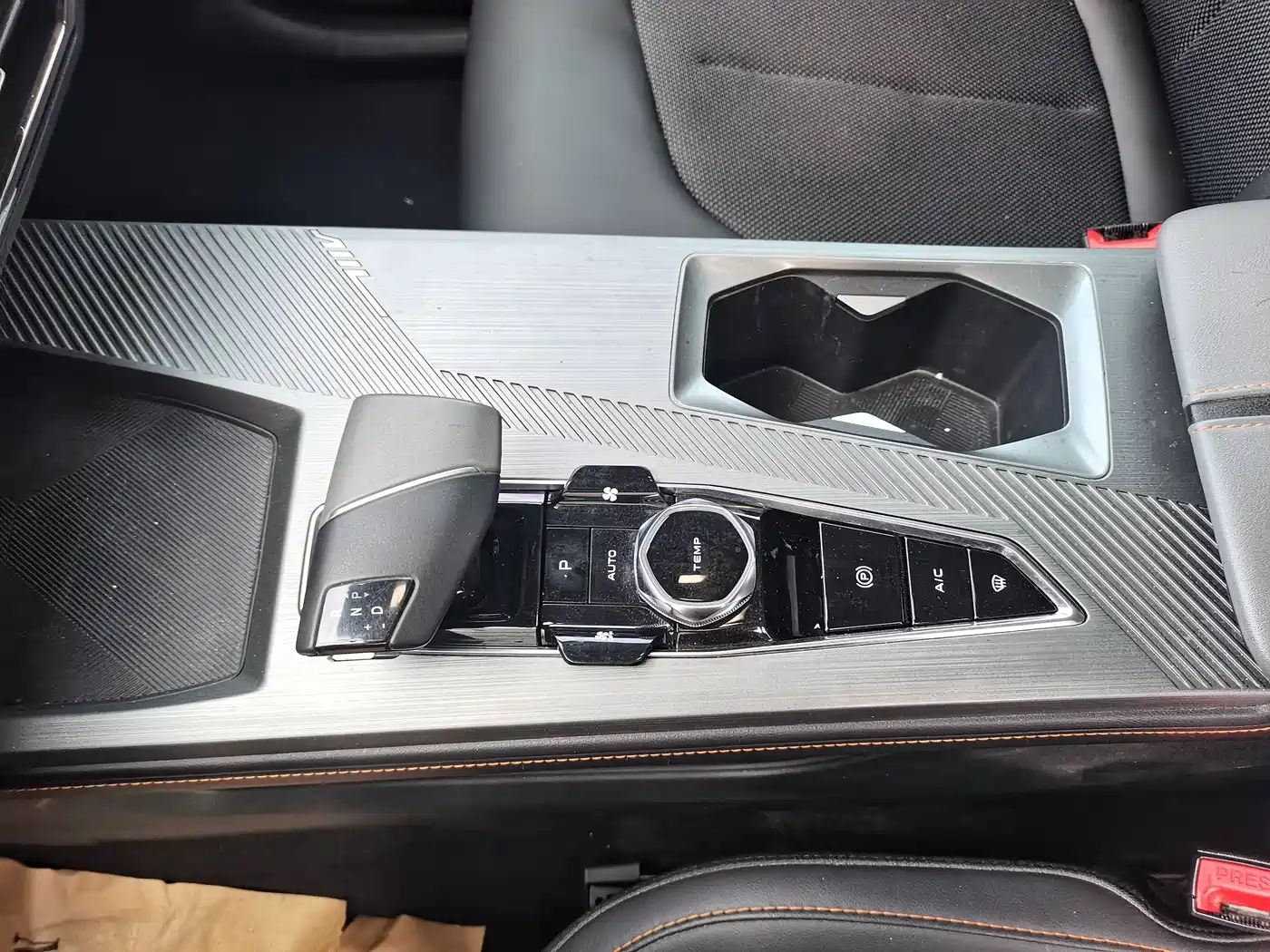 CHANGAN CHANGAN AUCHAN Z6