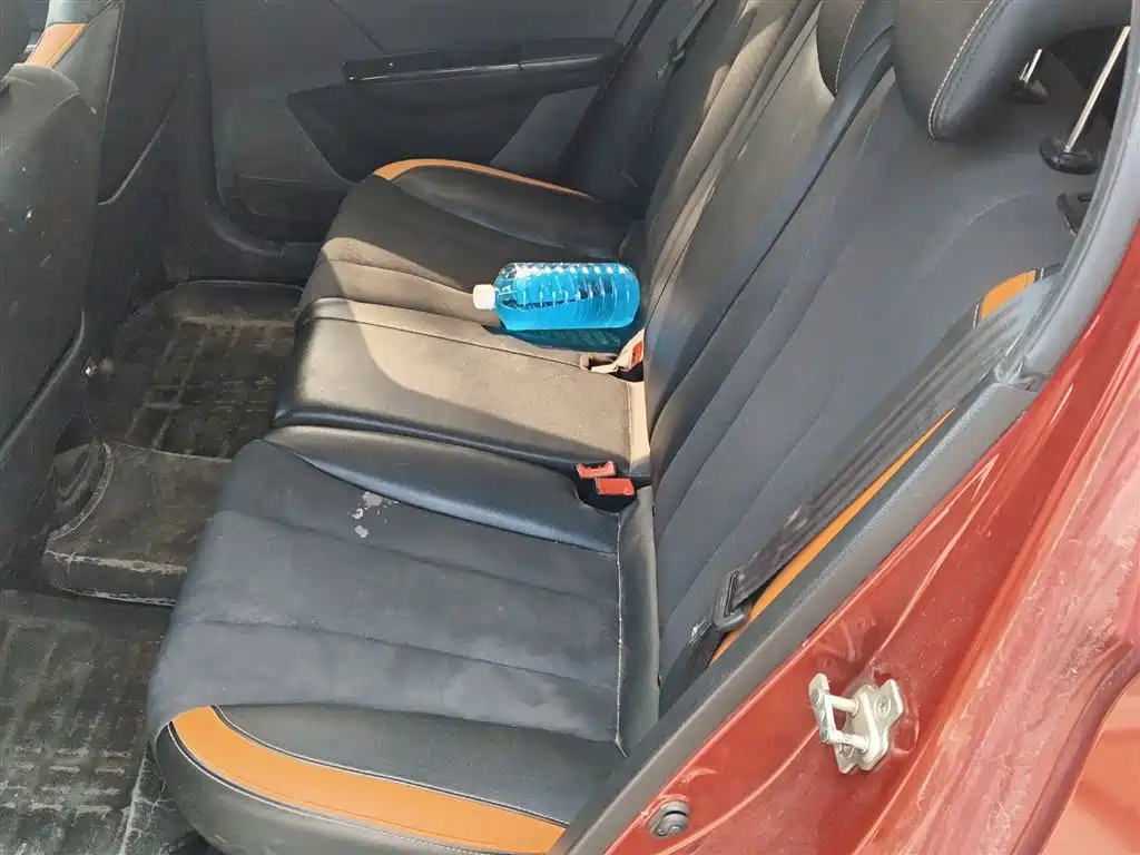 Baojun 310 2018 2016 1.2L Manual Fashion Model