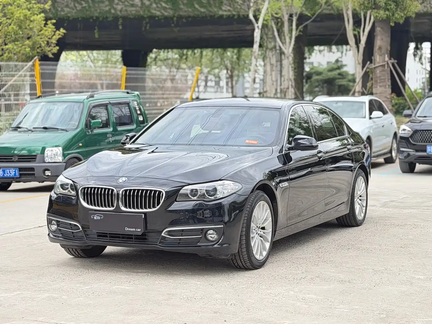 BMW 5 Series 2017 525Li Luxury Design Package