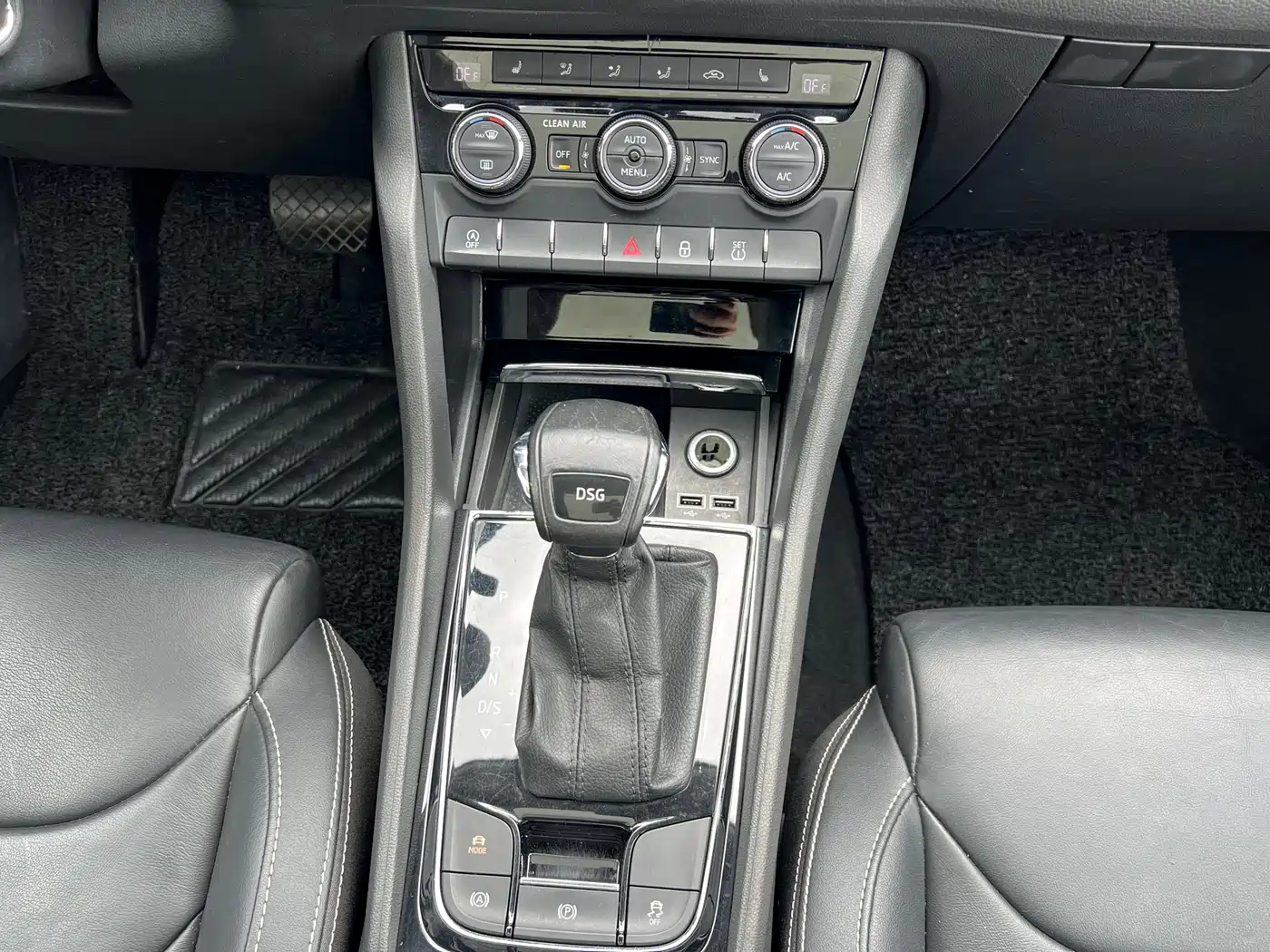 Škoda Kodiaq 2018 Facelift TSI330 5-seat 2WD Premium Luxury Edition фото 16