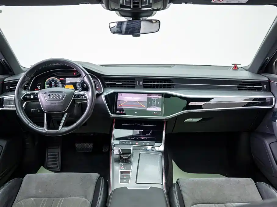 AUDI A6L NEW ENERGY