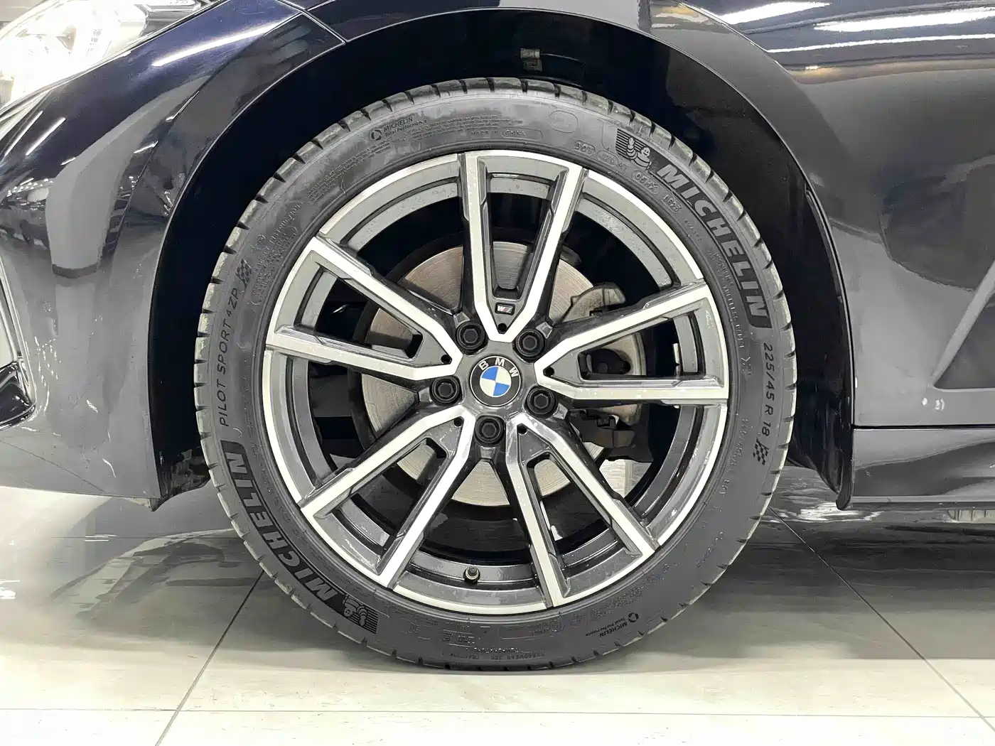 BMW 3 Series 2023 320Li M Sport Package фото 16