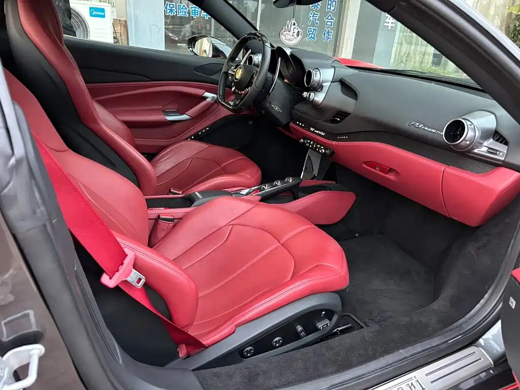 Ferrari F8 2023 2019 Tributo 3.9T V8