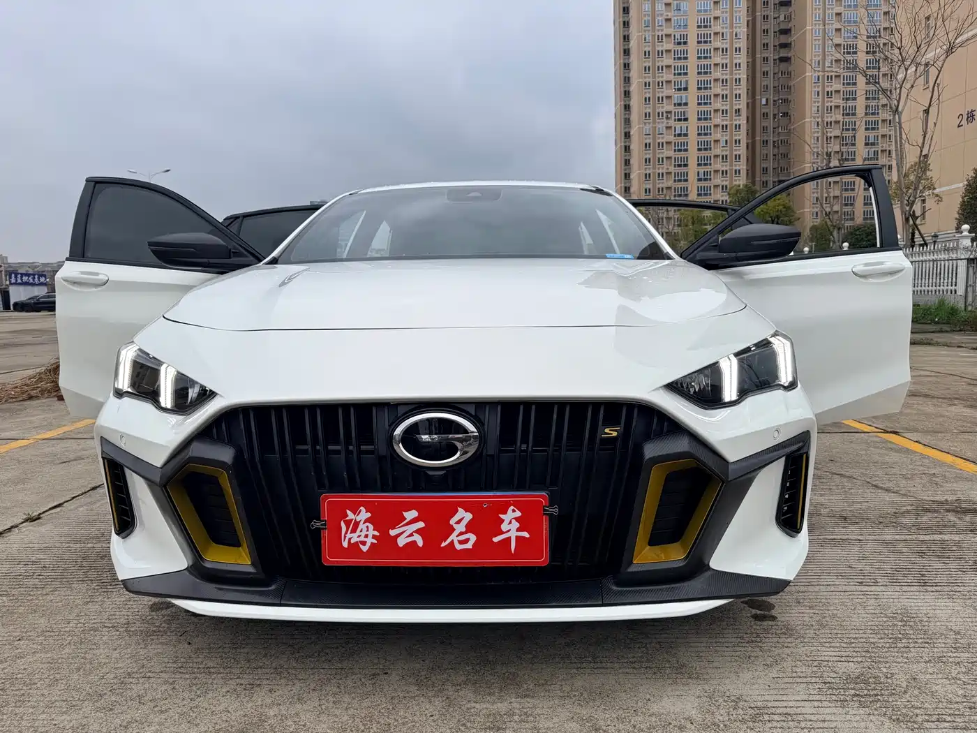 GAC Trumpchi Trumpchi Emkoo 2023 270T DCT J15 Edition фото 21