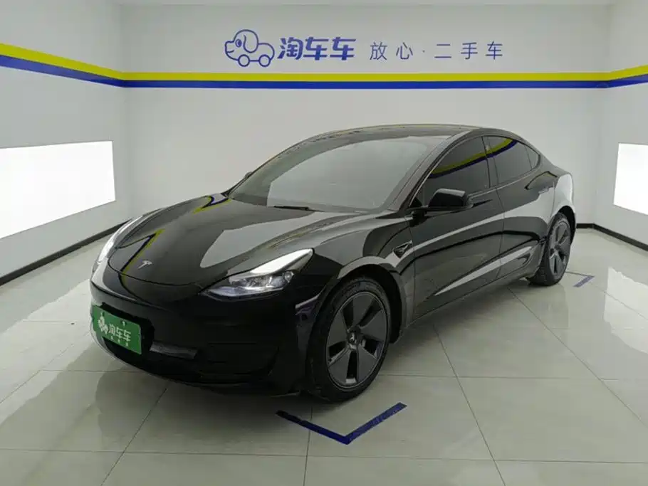 Tesla Model 3 2022
