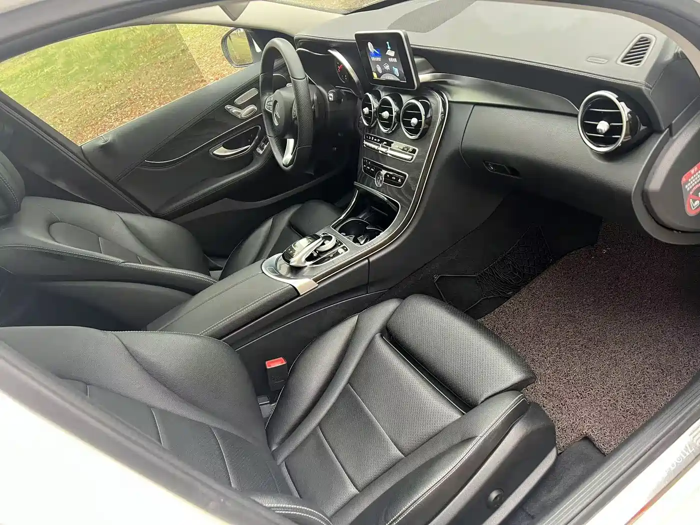 Mercedes-Benz C-Class 2015 Facelift C 200 L Sport фото 6