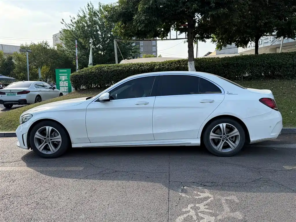 Mercedes-Benz C-Class 2019 C 260 L Sport фото 3