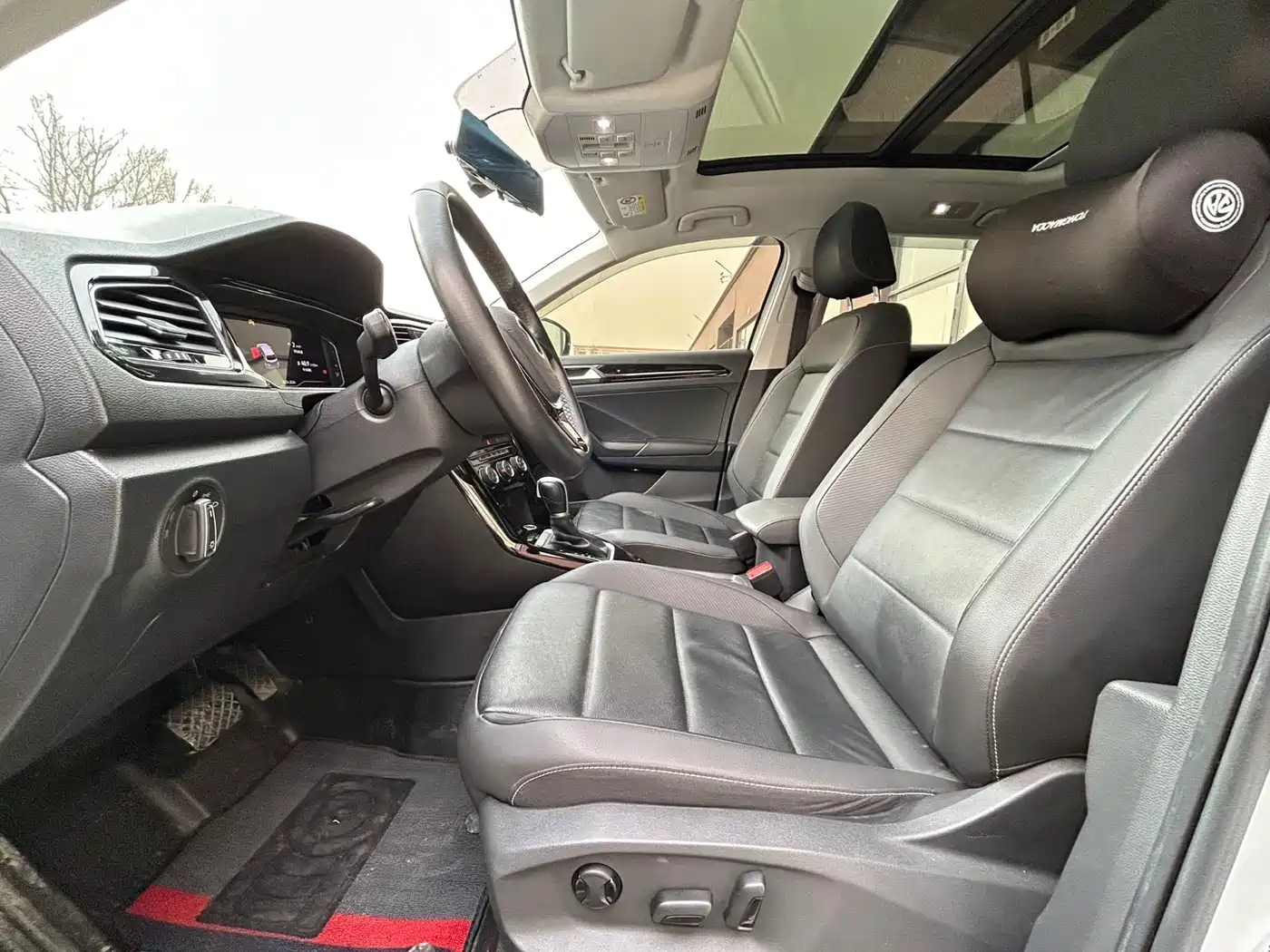 Volkswagen T-ROC 2022 280TSI DSG 2WD Comfort PLUS фото 27
