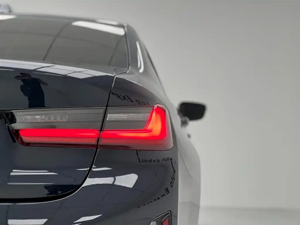 BMW 3 Series 2023 320Li M Sport Package фото 9