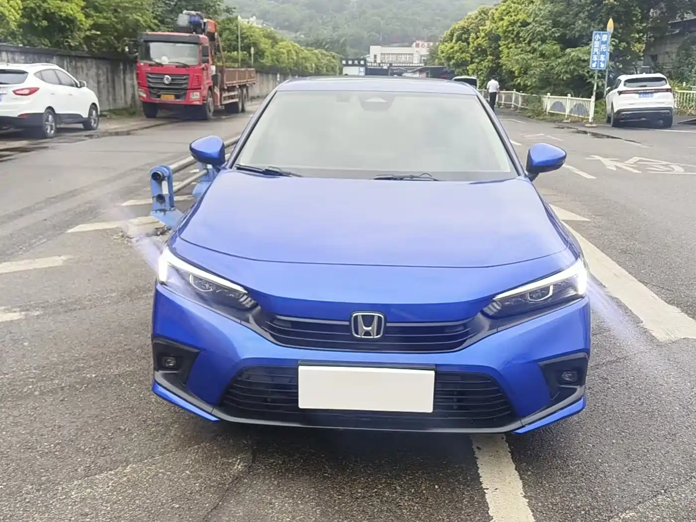 Фото 2 - Honda Civic