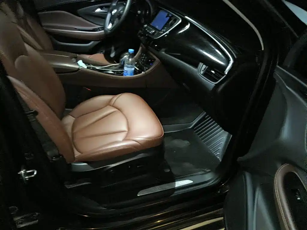 Фото 13 - Buick Envision Plus