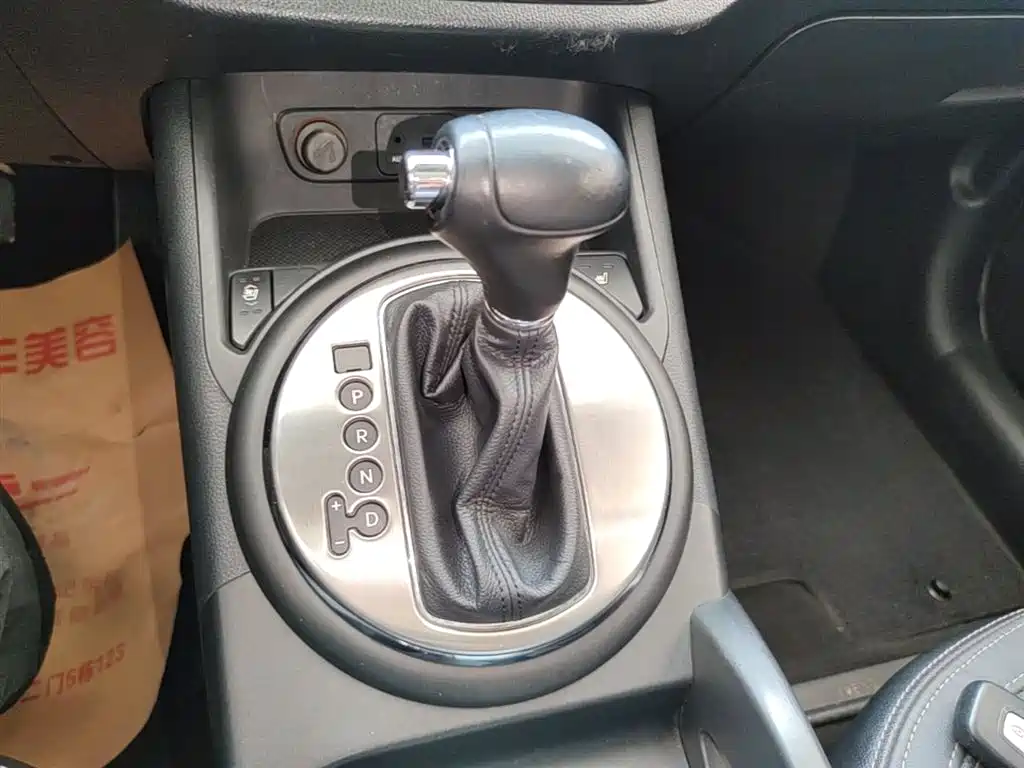 Kia Sportage 2014 2.0L Automatic 2WD Premium Special фото 14