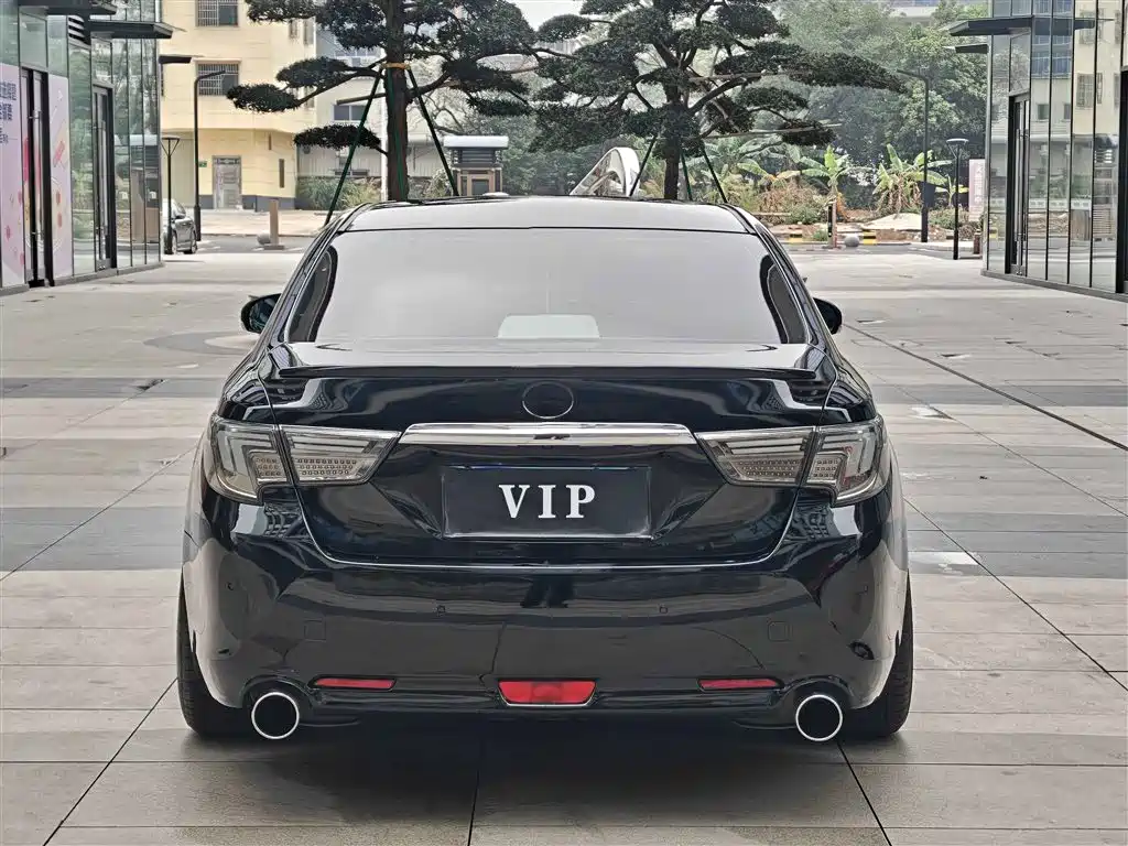 Toyota Reiz 2013 2.5V Premium Edition фото 7