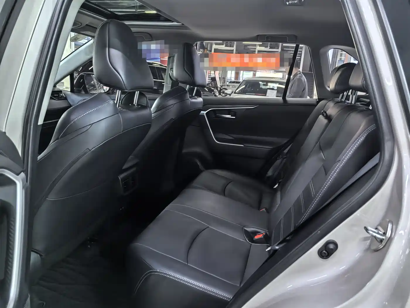 Toyota Wildlander 2021 2.0L CVT 2WD Luxury Edition фото 8