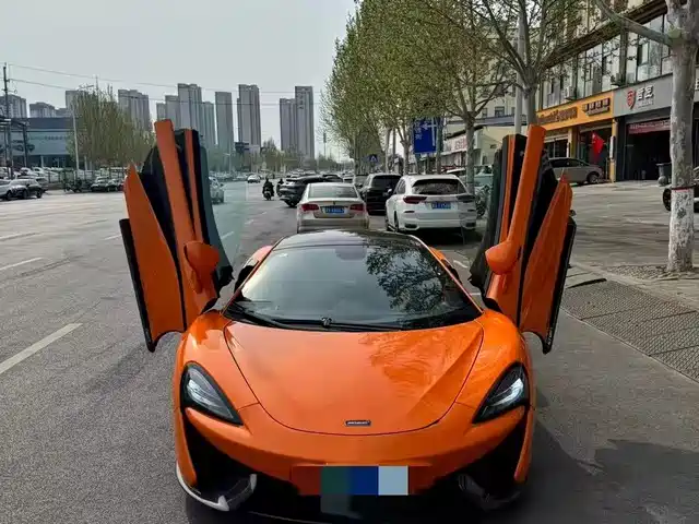 MCLAREN 570