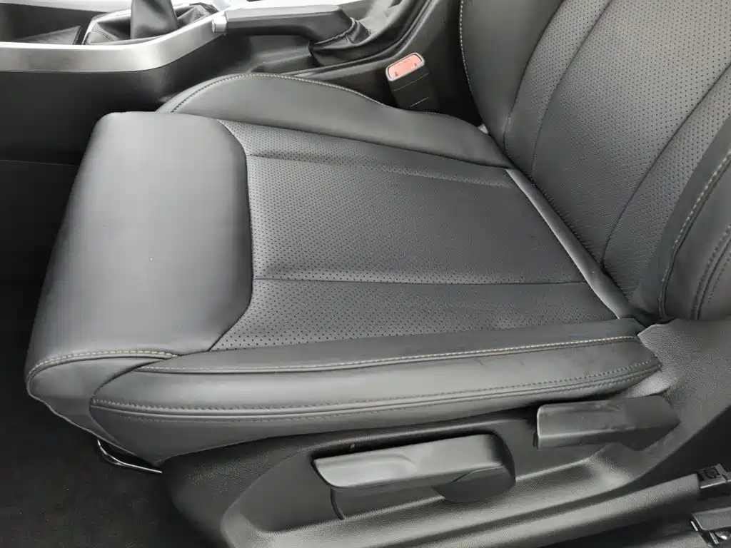 Wuling Motors Wuling Jiachen 2023 2022 1.5L Manual Light Comfort Edition