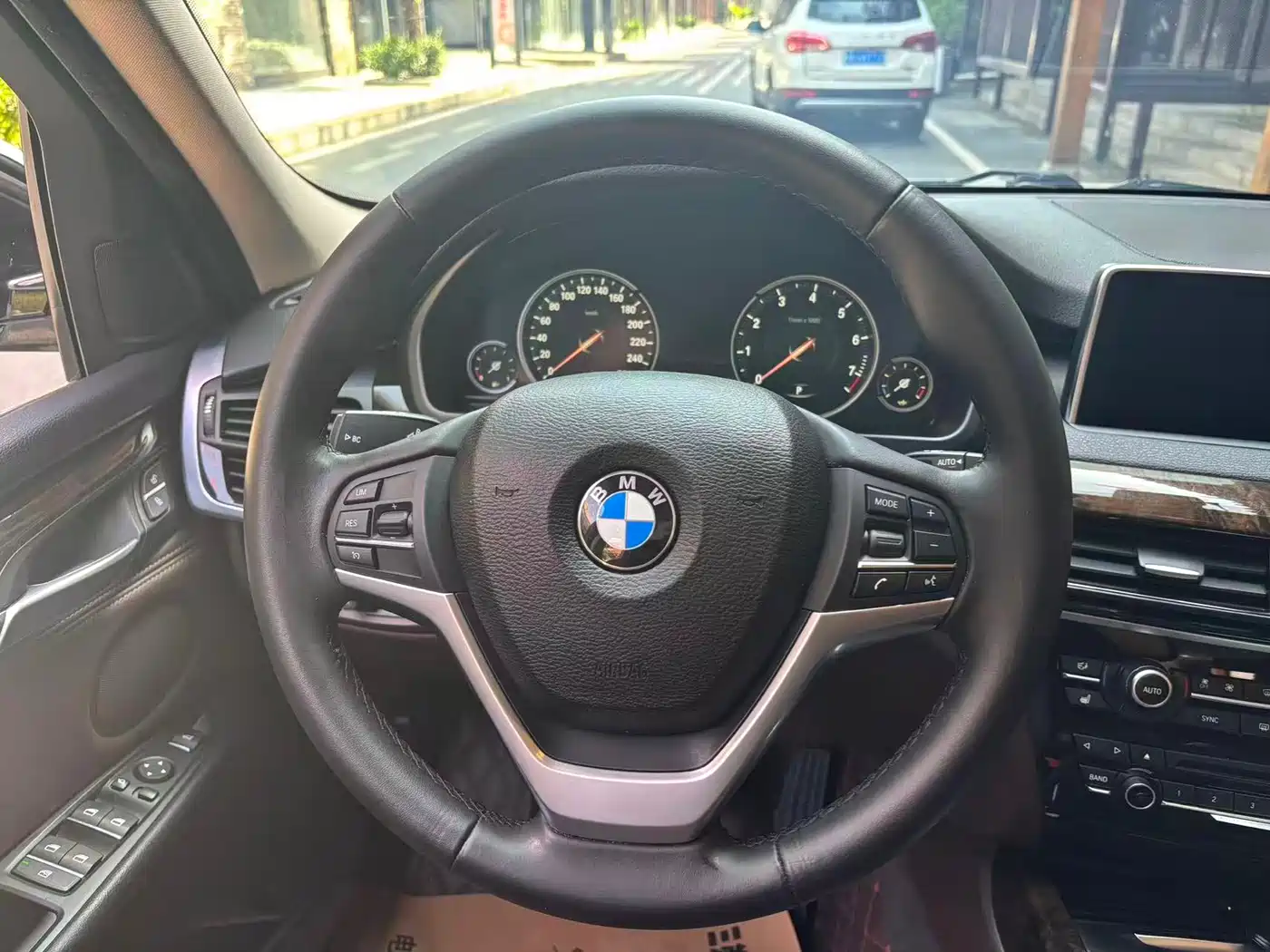 BMW X5 (Import) 2018 xDrive28i фото 6