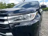 Фото 23 - Toyota Highlander