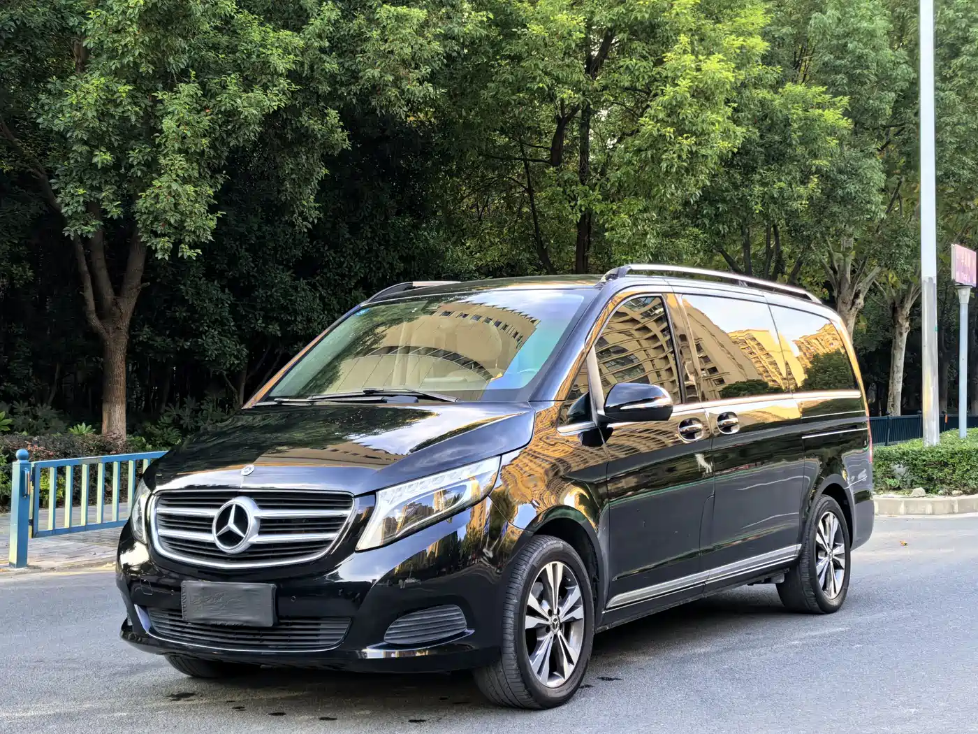 Mercedes-Benz V-Class 2018 V 260 Navigator Edition China VI