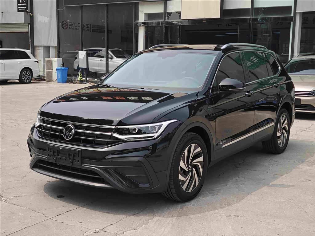 Volkswagen Tiguan L