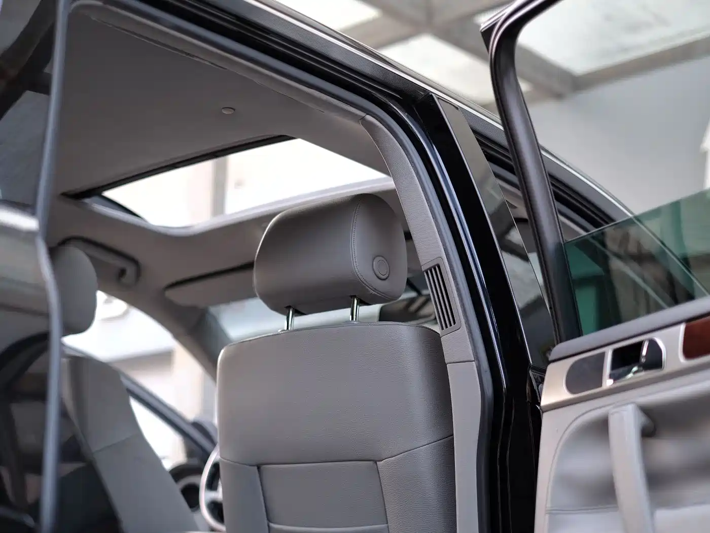 Volkswagen Touareg 2007 3.6L Luxury фото 37