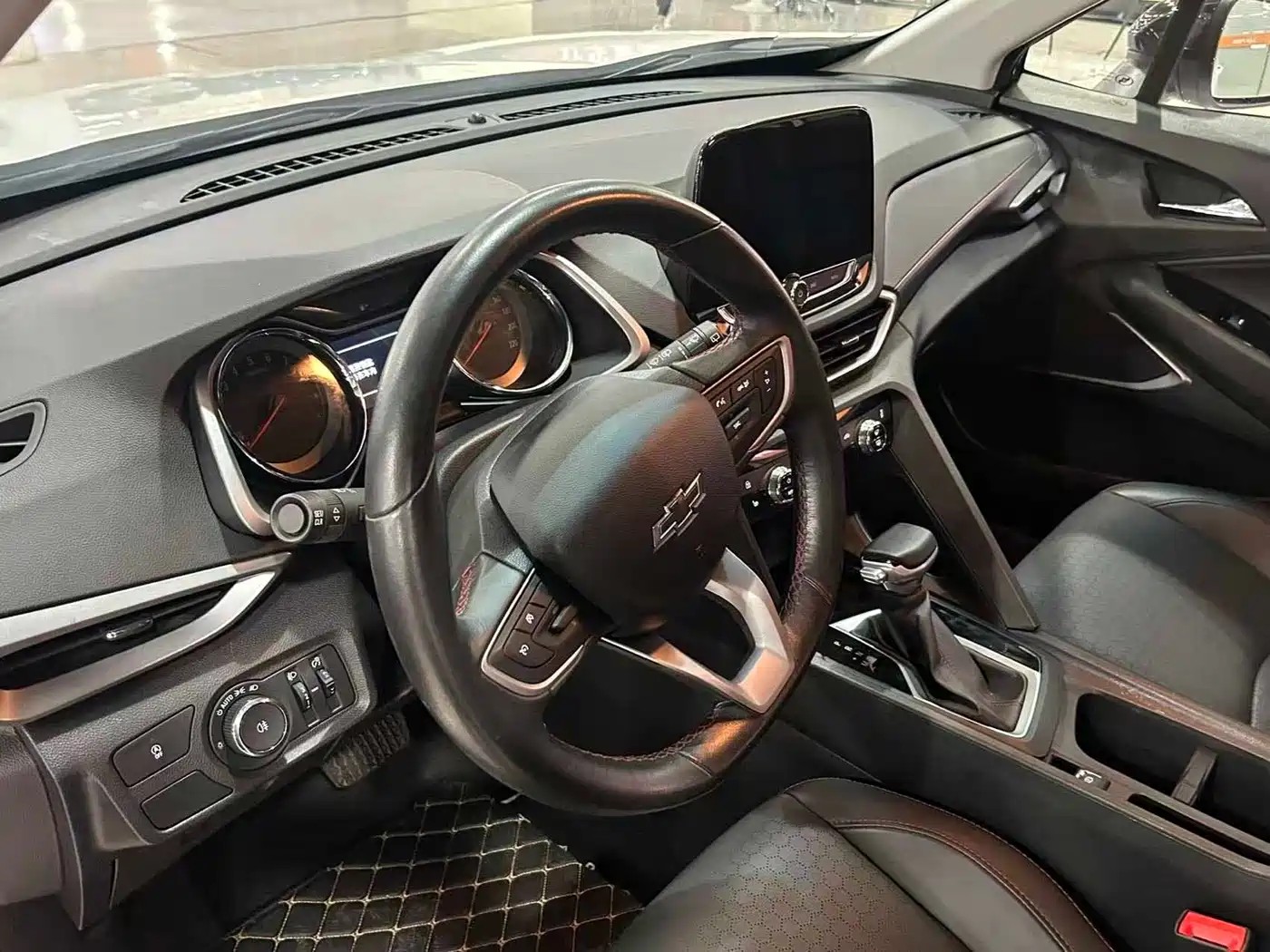 Chevrolet Volando 2020 Mild Hybrid Redline 530T Automatic Prestige Edition (5+2 seater) фото 7