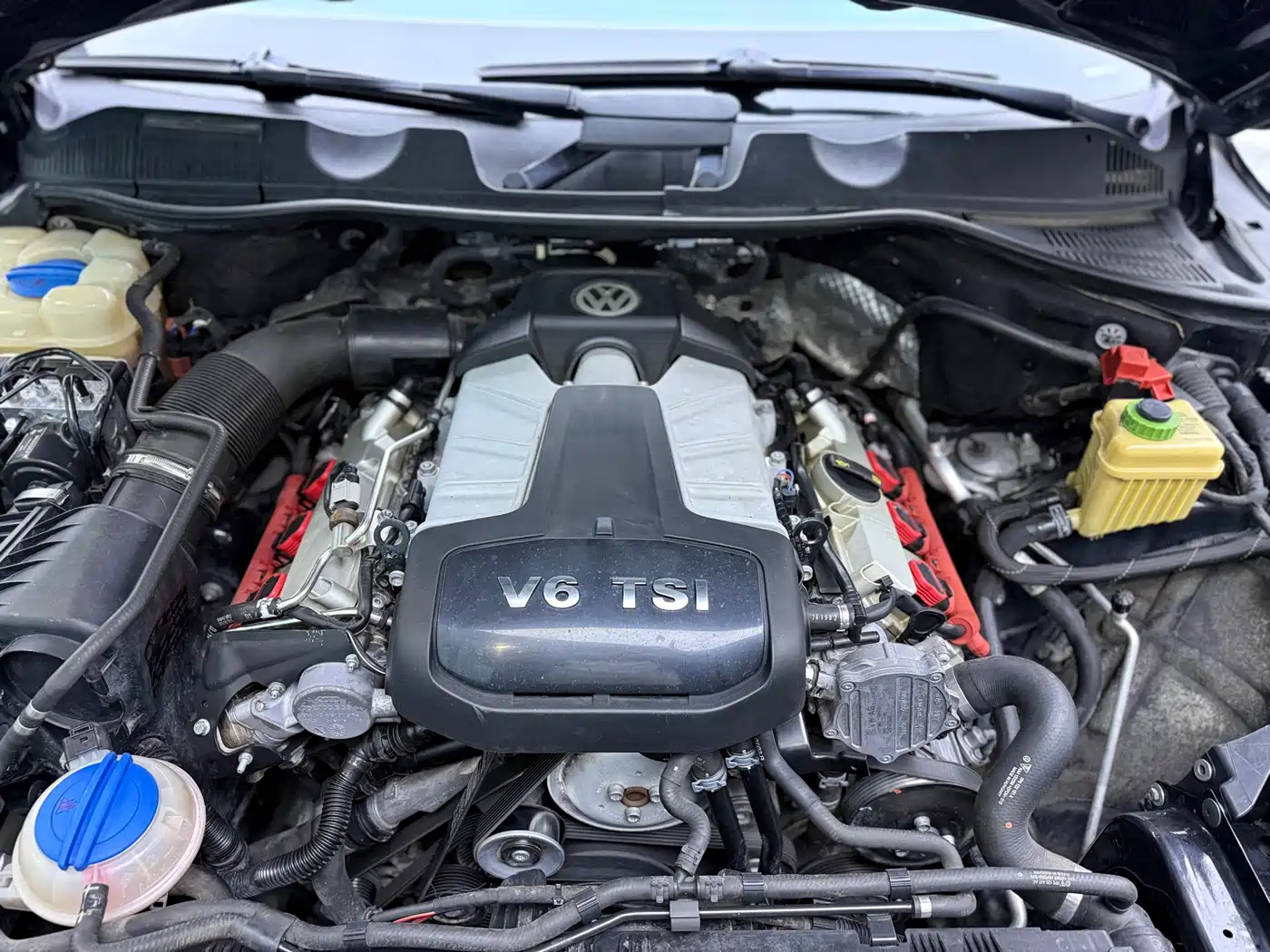 Volkswagen Touareg 2011 3.0TSI Premium фото 5
