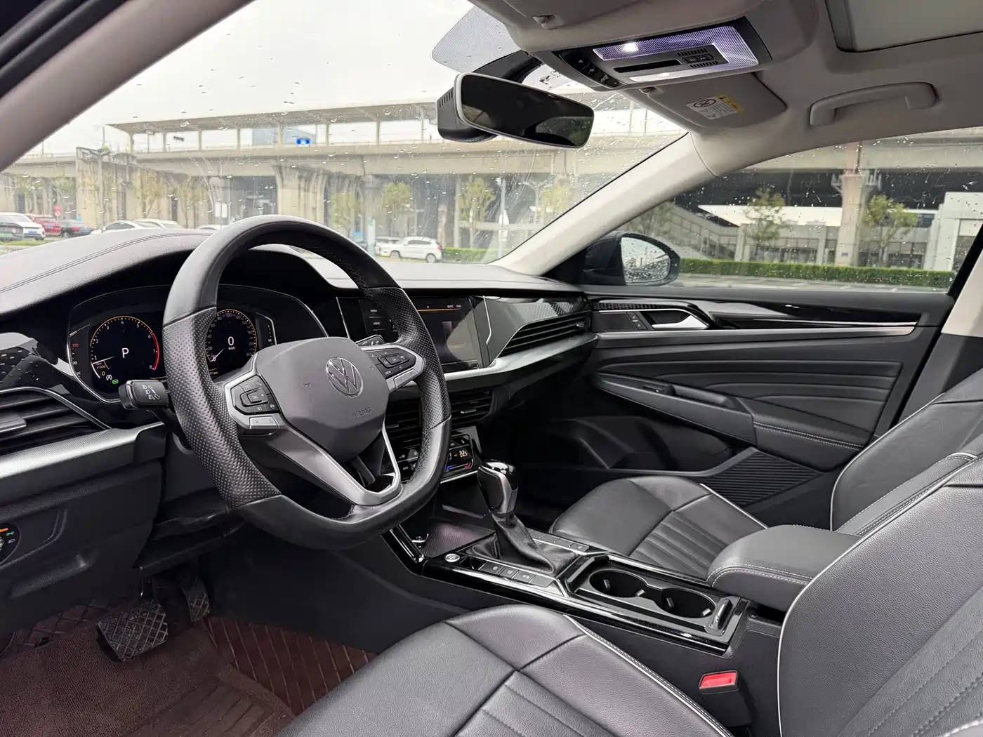 Volkswagen Passat 2022 330TSI Elite Edition фото 8