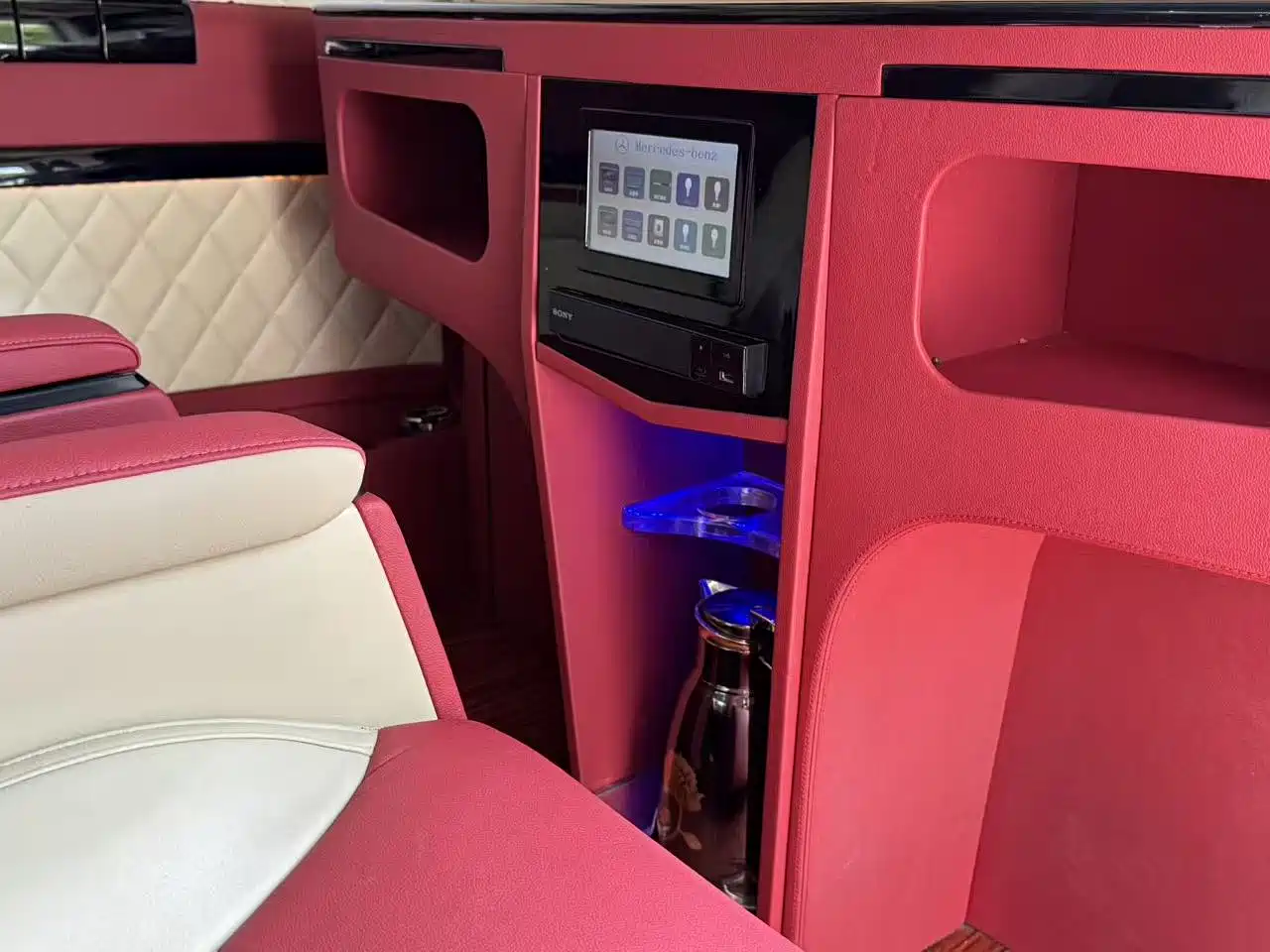 Mercedes-Benz Vito 2013 Model 3.0L Elite Edition фото 21