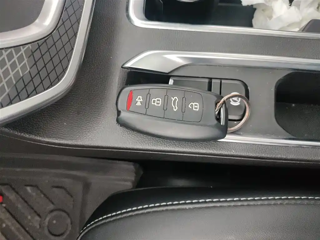 Haval M6 2021 PLUS 1.5T DCT Luxury Smart Connect фото 8