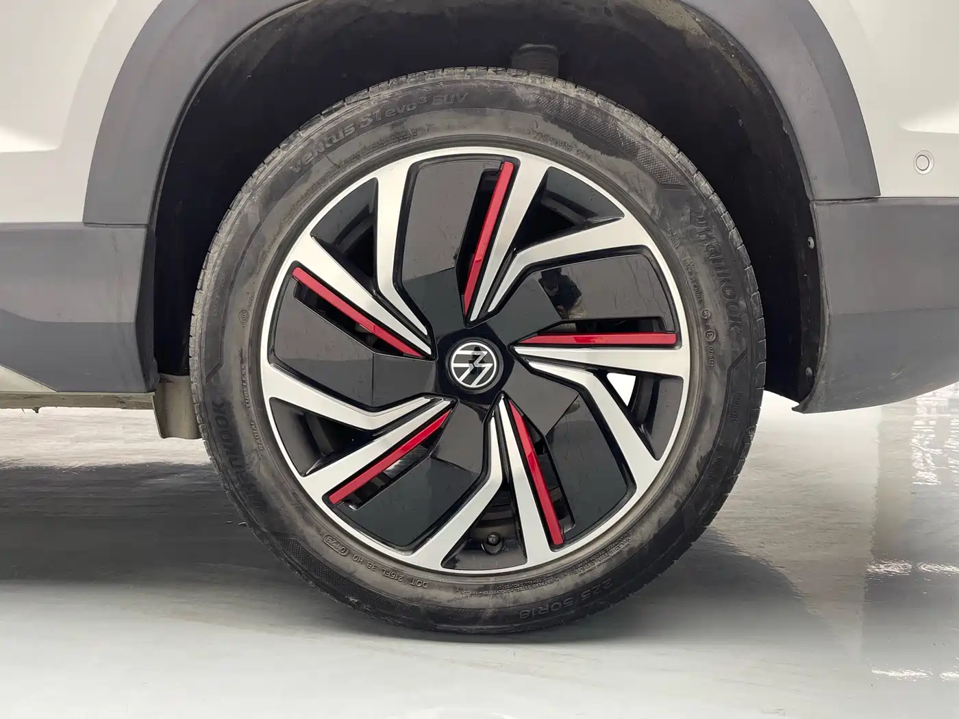VOLKSWAGEN TUYUE