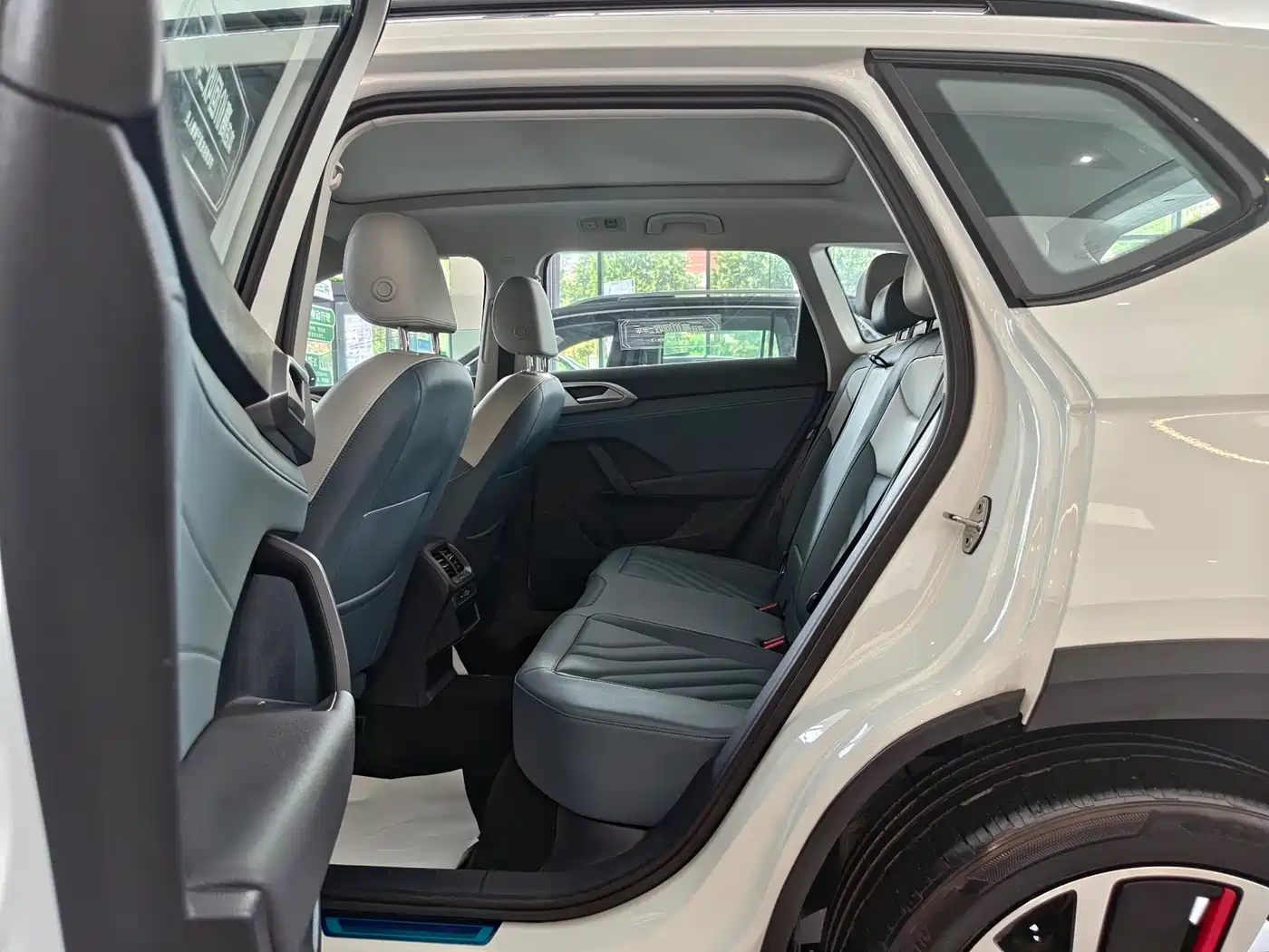 VOLKSWAGEN TUYUE