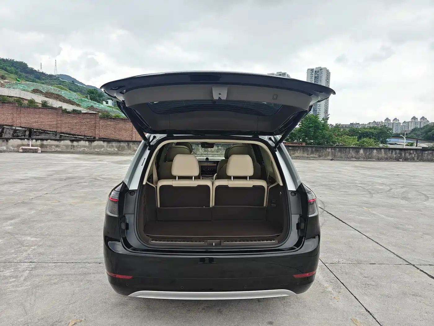 AITO Wenjie AITO M9 2024 Extended Range Ultra 42kWh 6-Seater фото 21