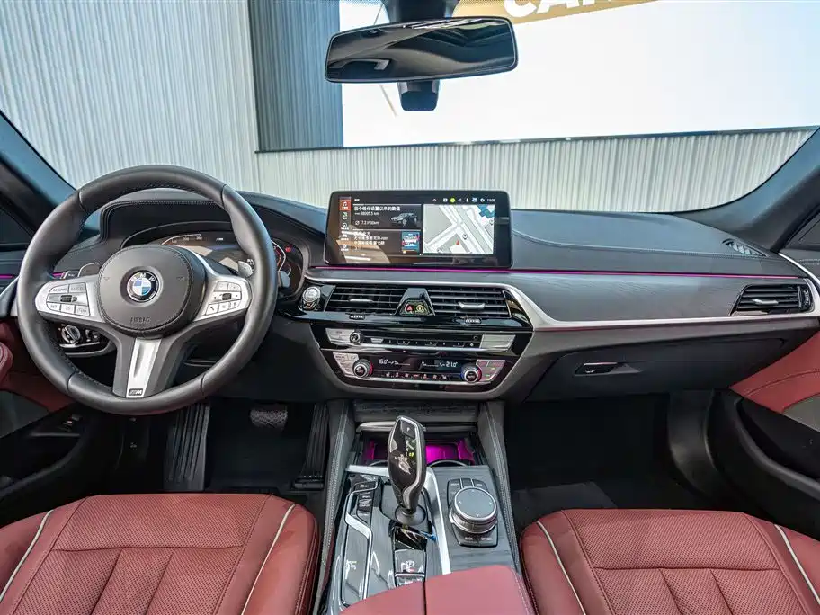 BMW 5 Series 2023 530Li Leading M Sport Package фото 26