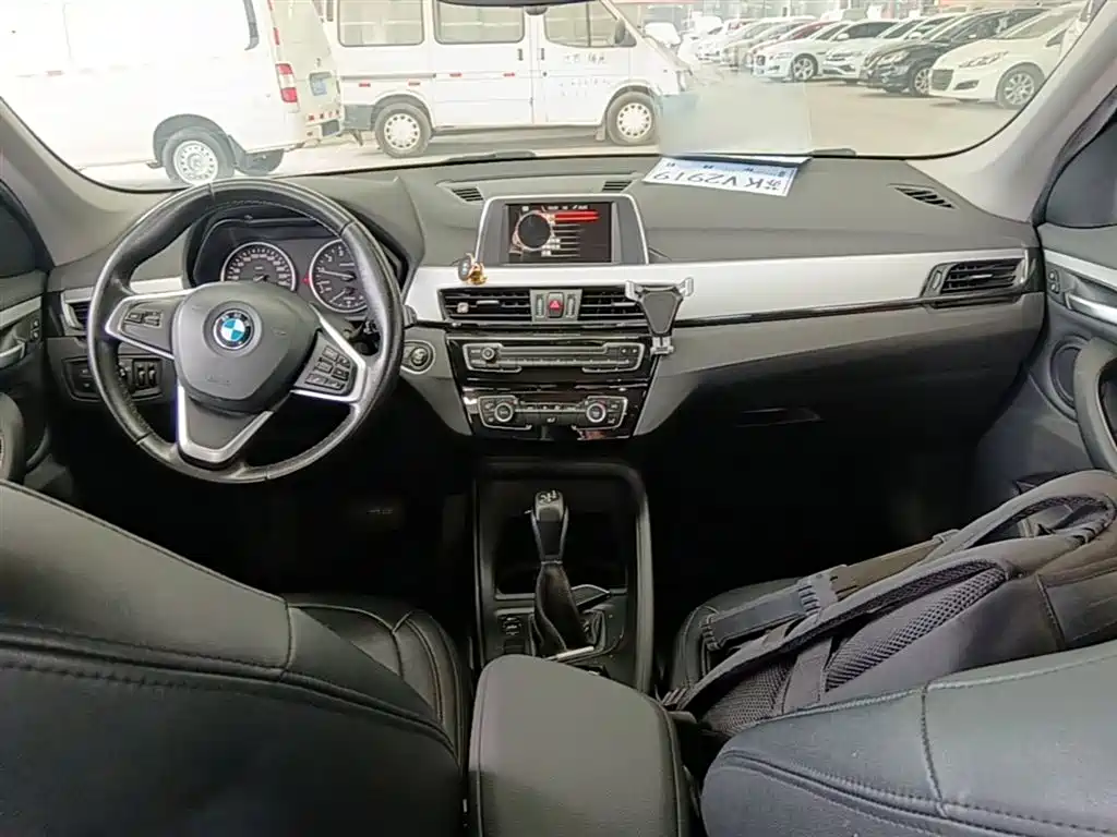 BMW X1 2016 sDrive18Li Fashion Model фото 10