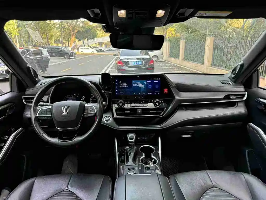 Toyota Crown Kluger 2022 2.0T 4WD Sporty Edition фото 7