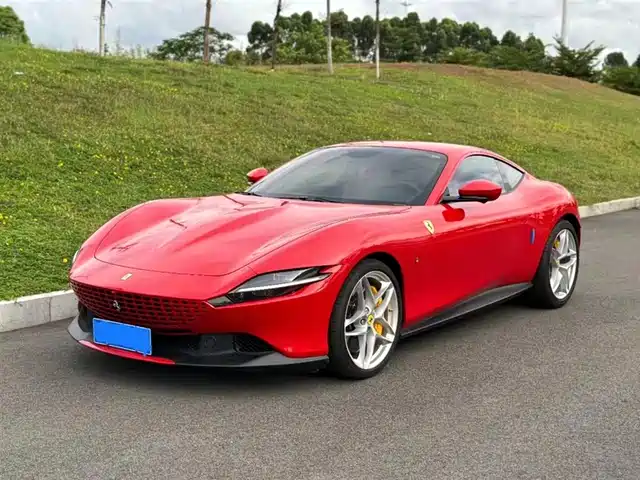 FERRARI ROMA
