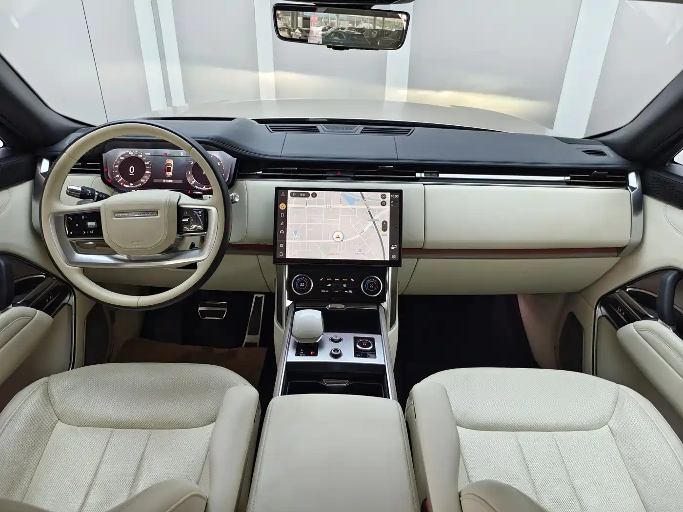 Land Rover Range Rover 2023 4.4 V8 530PS Launch Edition фото 8